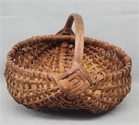 Good Medium Woven Buttocks Basket
