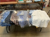 (13) Men's Button up Lg/Sh Slv Shirts, Mostly Lg