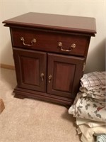 End table 24 x 17 x 26 tall