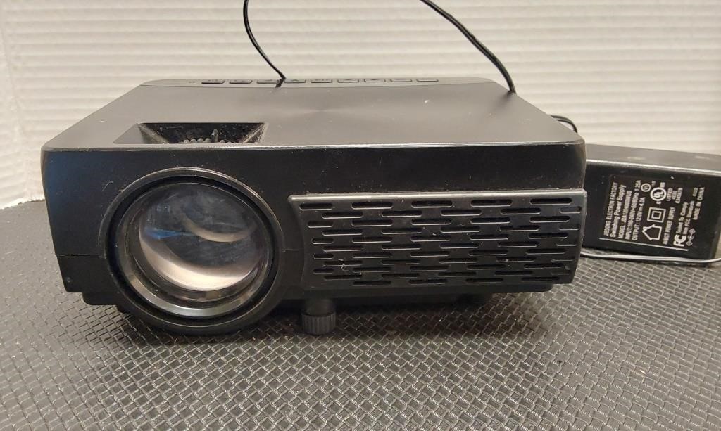 GPX Mini Projector with Bluetooth