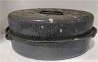(AT) Antique Enamelware Roasting Pan
