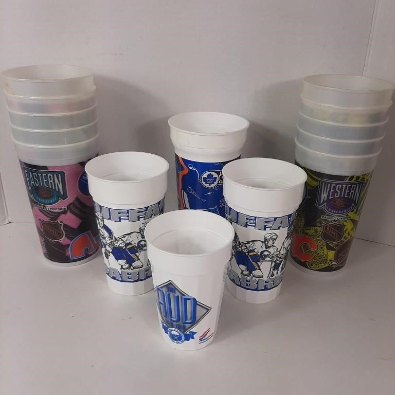 14 x NHL Leafs and Sabres Plastic Cups