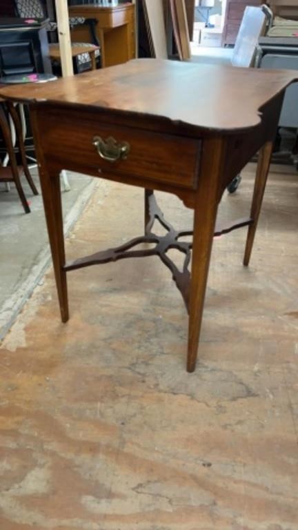 VINTAGE SINGLE DRAWER SIDE TABLE