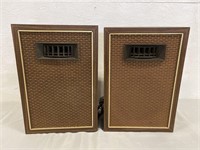 2 Unmarked Brand Vintage Speakers 11"x7”x15.5”