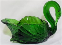 Cambridge Glass Emerald Swan Bowl 6x8.5x5.5