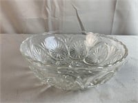 Vintage Mid Century Clear Molded Glass Fruit Bowl