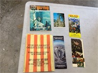 WORLD TRADE CENER NYC SOUVENIR PAPERS