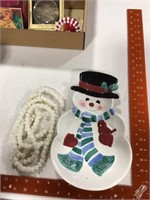 Snowman service tray & garland