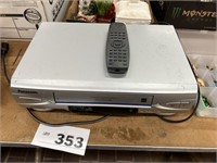 VHS PLAYER WITH REMOTE