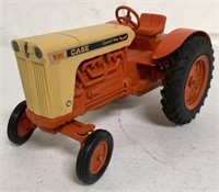 1/16 repainted Case 930 Comfort King Tractor