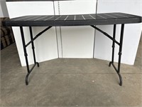 Black 4’ folding table