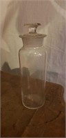 Antique apothecary/decanter w stopper
Ground