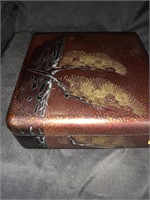 LACQUER BOX W/ LID - 7.5 X 7.5 X 3.5 "