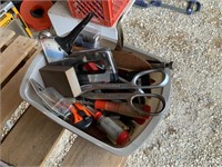 gray pan of tools