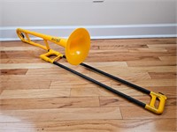 pBone Jiggs yellow plasticTrombone  w/case