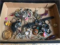 Box lot of misc jewelry