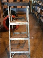 4ft Aluminum Step Ladder