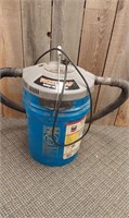Bucket head wet dry vac. Tested works