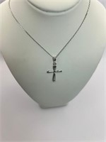 STER SLV SMALL CROSS PND WITH CHAIN