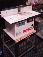Bosch router  with universal tool stand