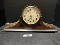 Vintage Elm City Electric Chime Mantel Clock.