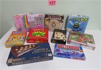 Large Game Lot w/ Hedbanz, Chess & More