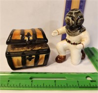 Japan Salt&Pepper shaker diver w/ treasure chest