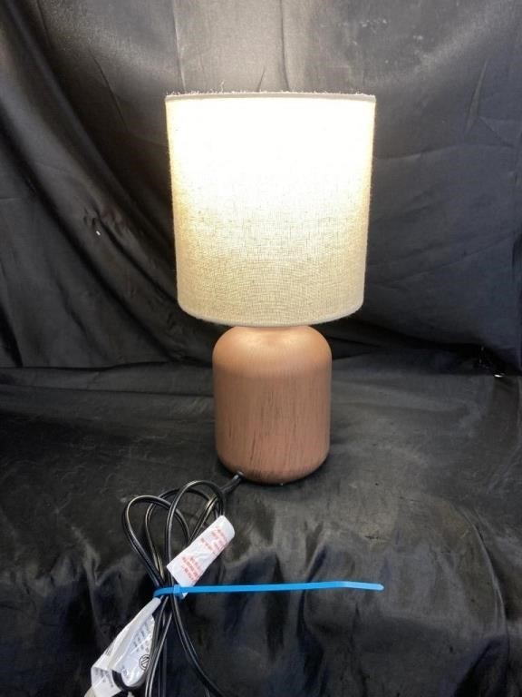 SMALL DECORATIVE LAMP / WOODGRAIN BASE