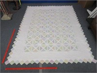 pretty pastel hand quilted quilt - 85in x 68in