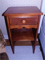 1940's Cushman Colonial night stand bedside table
