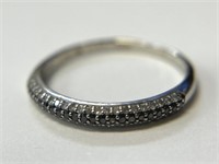 10K Black and White Diamond Band