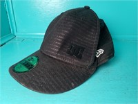 DC BLACK BASEBALL CAP