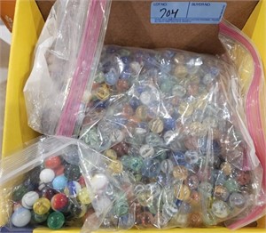 LOT OF VARIOUS MARBLES