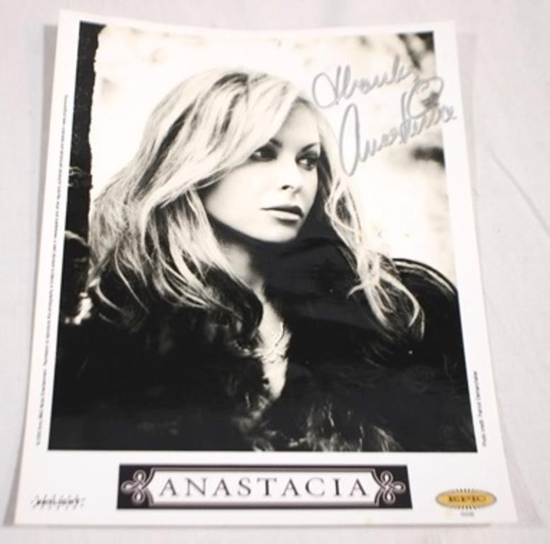 Anastacia autographed photo, 8 x 10