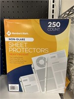 MM sheet protectors 250ct