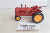 1/16 Massey Harris Model 44