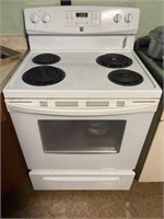 30" Kenmore Electric Range (No Contents)