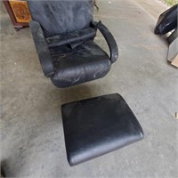 OFFICE CHAIR AND OTTOMAN