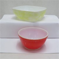 Pyrex Bowls - Faded / Worn - Vintage