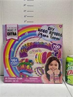 NIB - DYI Neon Bright Moon Loom Bracelets Kit