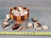 7" Wooden Bowl w/ Seashells