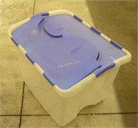 Clear Plastic Tote With Folding Lid