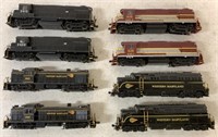 8 HO Life-Like Train Engines