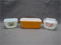 3 Antique Pyrex Glass Containers 1 W/Lid