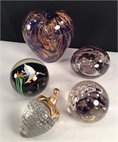 (5) Paperweights