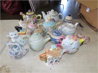 Lot of Tea Pots