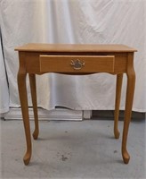 VANITY TABLE WITH DRAWER