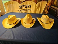 Justin Straw hat group