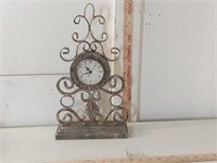 metal & polystone quartz mantle clock