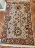 L - AREA RUG 60X 36" (M18)